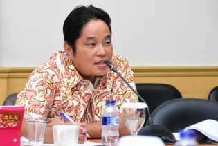 Ferry Situmeang, “Lakukan Tertulis, Jangan Lisan, Betumbuk pun Tak Selesai”   