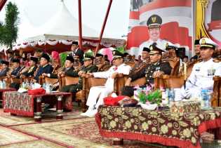 Bupati Bengkalis Amril Mukminin Kagum Lihat Atraksi Marching Band