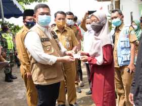 Penyerahan Dokumen Kependudukan Secara Simbolis, Program Jebol Master Tuai Pujian