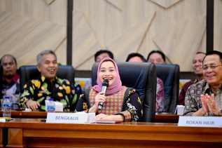 Bupati Bengkalis Ikuti Rapat Bersama Gubernur dan Kepala Daerah se-Provinsi Riau