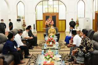 Bupati Bengkalis Audiensi Dengan Yayasan Pondok Pesantren Darussalam Al Bantani 