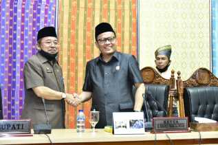 7 Fraksi DPRD Sampaikan Pandangan Terhadap Ranperda Pertanggungjawaban Pelaksanaan APBD 2019