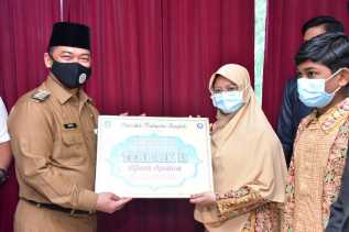 12 Orang Peserta MTQ Nasional ke-28 Terima Penghargaan