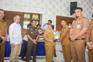 Total 105.000, Bupati Kasmarni Salurkan 70.000 Paket Murah Tahap Dua