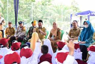 Sekda Bustami Buka Gerakan Pangan Lokal Bagi Anak Sekolah dan Usia Dini