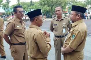 Sekretaris Daerah H Bustami HY “Sentil” PNS Kenakan PDH Tak Sesuai Ketentuan