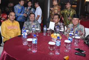 Bersama Kapolres Bengkalis, Bupati Amril Mukminin Hadiri Pisah Sambut Kapolda Riau