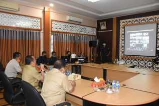 H Bustami HY, “Terus Sosialisasikan ke Masyarakat Cara Mencegah Covid-19 Agar Mereka Tak jadi Korban”