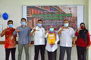 RSUD Bengkalis Terima Bantuan Hibah Buku Perpusnas RI