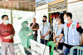 Permudah Kepengurusan Dokumen Kependudukan, Bupati Kasmarni Minta Warga Dusun Benio Manfaatkan Molduk