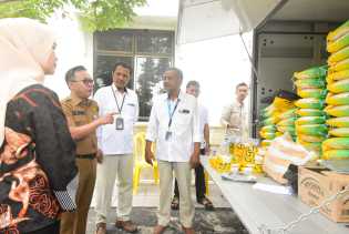 Bupati Bengkalis Buka Gerakan Pangan Murah