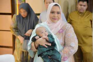 Gelar Aqiqah Cucu Kedua, Bupati Kasmarni dan Keluarga Ucap Terima Kasih Atas Kehadiran Tetamu Undangan
