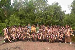 Kwarcab Pramuka Bengkalis Gelar Aksi Cinta Lingkungan di Kawasan Mangrove