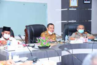 Bagus Santoso Minta Dinas PMD dan Bagian Hukum Kaji Perbatasan Desa Lubuk Gaung dan Desa Bandar Jaya 