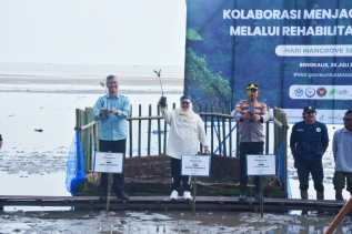 Hadir Hari Mangrove Sedunia, Kasmarni: Mari Kita Tanam Mangrove sebagai Langkah Nyata Jaga Kelestarian Ekosistem dan Benteng Pesisir