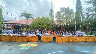 Hari Guru Di SDN 4 Bengkalis Istimewa, Tumpeng Jadi Simbol Syukur