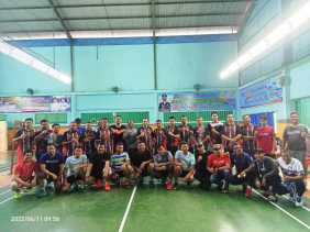 Jalin Silaturrahmi, PB Korpri Bengkalis - PB Korpri Dumai Gelar Laga Persahabatan Badminton