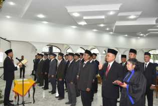 Anggota Panwaslu Kecamatan Dilantik