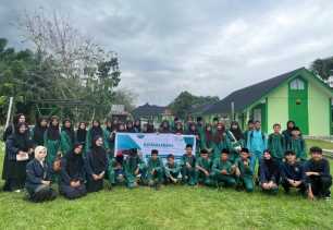 Dosen dan Mahasiswa IAIN Bengkalis Gelar Sosialisasi Hukum di MTs Al-Falah Jangkang