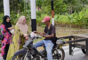 Takjil On The Road TP PKK Kabupaten Bengkalis Jadikan Ramadhan Lebih Berarti