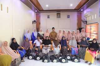 DWP Kabupaten Bengkalis Bagikan 120 Paket Sembako dan Santunan Anak Yatim