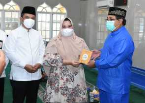 Pererat Silaturahmi, Bupati Kasmarni Hadiri Wirid Pengajian Pemkab