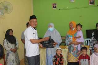 Pemdes Desa Resam Lapis Salurkan Bantuan Sembako Stunting