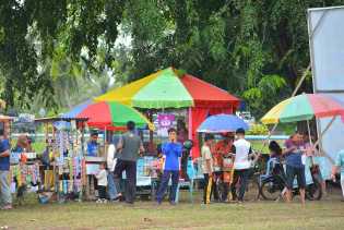 Pedagang UMKM Open Turnamen Sepak Bola Camat Bukit Batu Cup III Raih Untung hingga Ratusan Juta Rupiah