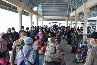 140 TKI Tiba di Bengkalis, Tim Gugus Tugas Lakukan Pemeriksaan Kesehatan