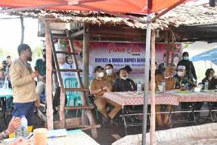 Panen Cabe Sambil Diskusi, Sarana Pertanian dan Akses Jalan Jadi Keluhan Masyarakat Palkun