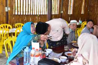 Ibunda Pj Bupati Wafat, Masyarakat Bengkalis Turut Berduka