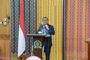 Bupati Bengkalis Sampaikan Pandangan Umum Fraksi DPRD Terhadap Ranperda Pertanggungjawaban APBD 2024