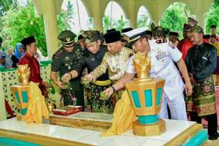 Ziarah Makam Datuk Laksamana Raja Dilaut, Pesan Wabup: Jangan Lupakan Sejarah