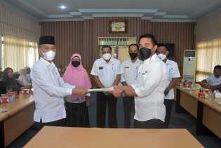 Kesbangpol Gelar Penandatanganan Pakta Integritas Pejabat 