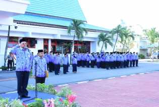 Sekda Bengkalis Jadi Inspektur Upacara HUT Ke-48 Korpri