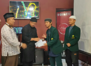 4 Santri Rumah Tahfidz Belading ke Sudan, Camat Riki Rihardi Berikan Bantuan