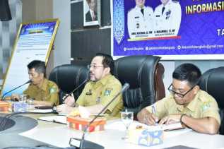 Sekda H Bustami HY Pimpinan Rakor Pelayanan Pengelolaan Informasi dan Dokumentasi Daerah