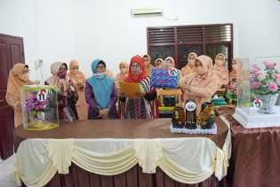 DWP DPMPTSP Juara I Lomba Daur Ulang HUT ke-21 DWP Bengkalis