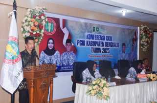 Buka Konferensi Ke-23 PGRI Bengkalis, Kasmarni Berharap PGRI Terus Berpacu Tingkatkan Mutu Pendidikan Kab. Bengkalis