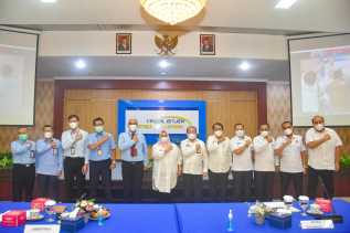 Bangun Sinergi Pengelolaan Keuangan, Bupati Kasmarni Silaturahmi ke DJPb Riau