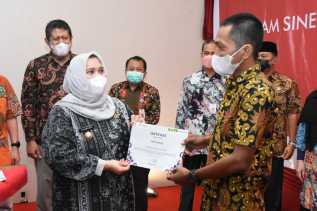 Tutup Suluh Riau, Bupati Kasmarni Harapkan Generasi Muda Bisa Bersaing