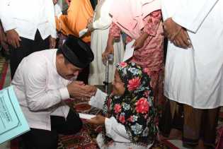 176 Dhuafa dan Anak Yatim Terima Santunan