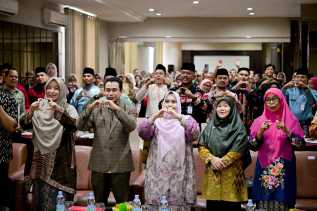 Majukan Desa Wisata, Bupati Kasmarni Jalin Sinergi Bersama DPR RI 
