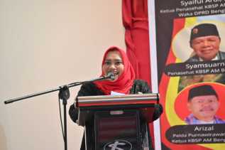 Bupati Kasmarni Hadiri Pelantikan PKBSP Alam Minangkabau Bengkalis