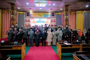 Rapat Paripurna Penyampaian Pidato Bupati Dan Wakil Bupati Bengkalis Periode 2025-2030, Bupati Kasmarni Sampaikan Visi Misi, 9 Program Strategis dan 4 Kluster Pembangunan.