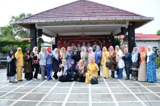 Ketua DWP Kabupaten Bengkalis Sambut Kedatangan Ketua DWP Provinsi dan DPC-PPPAUD