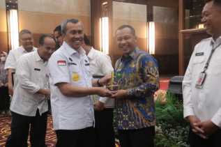 Kabupaten Bengkalis Raih Penghargaan Riau Investment Award
