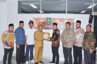 Wabup Bagus Santoso Sambut Kunker Ketua Komisi I DPRD Provinsi Riau