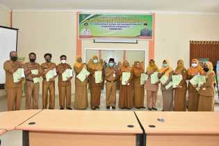 Pejabat Ketahanan Pangan Tandatangani Pakta Integritas dan Perjanjian Kerja