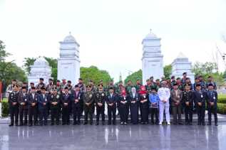Mengenang Jejak Pahlawan Lewat Ziarah, Pemkab Bengkalis Beri Penghormatan kepada Pejuang